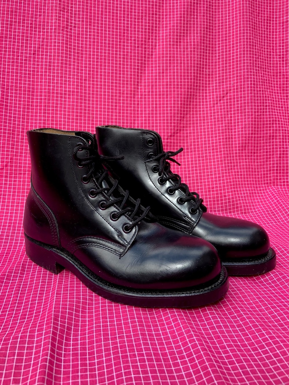 Vintage Army Boots 1999 Lace Up Black Boots - Size 7US Women’s/5US Mens